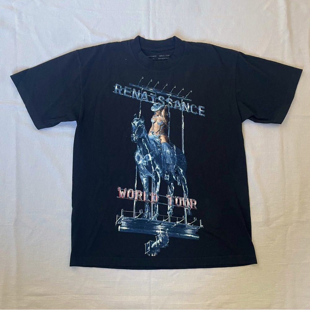 Beyoncé Renaissance World Tour Crewneck
Tee shirt Unisex Size Medium